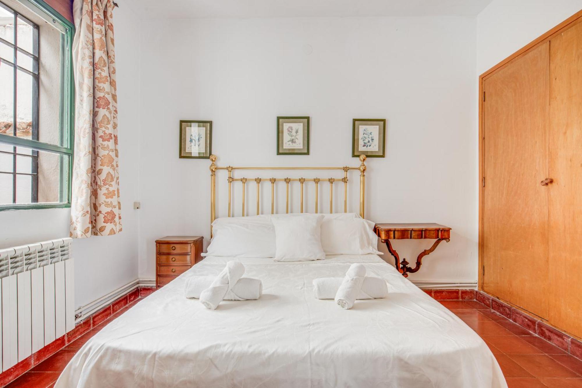 -Iponubahomes- Centrica Casa Con Jardin Y Chimenea Баэна Экстерьер фото